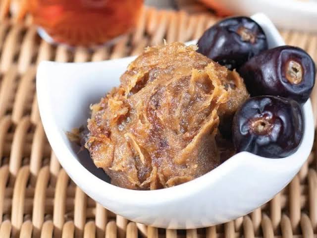 خمیر خرما پاستوریزه مناسب تولید شیرینی و فرآورده های غذایی