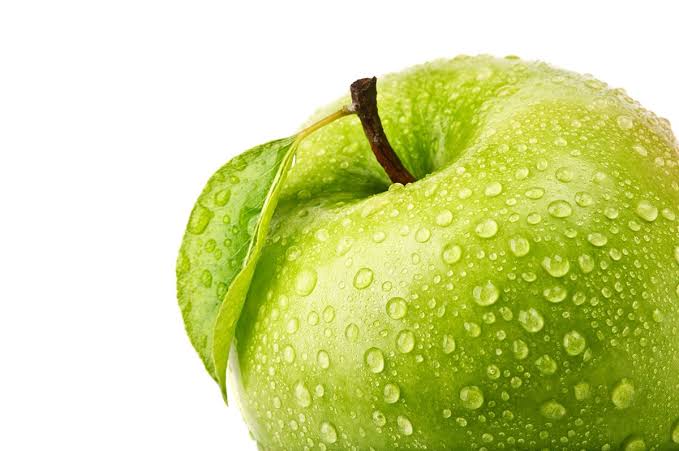 سیب ترش مصری تازه با عطر طبیعی و طعمی متفاوت