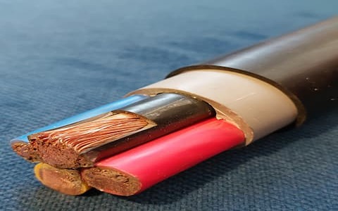 قیمت خرید سیم و کابل برق صنعتی عمده به صرفه و ارزان 4