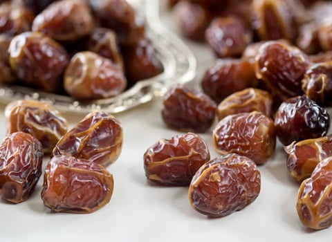 خرید خرمای خاصویی ریز + قیمت فروش استثنایی
