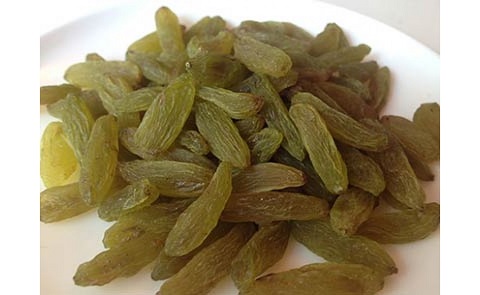 کشمش سبز قلمی یک کیلویی + در بسته بندی یک کیلویی 2