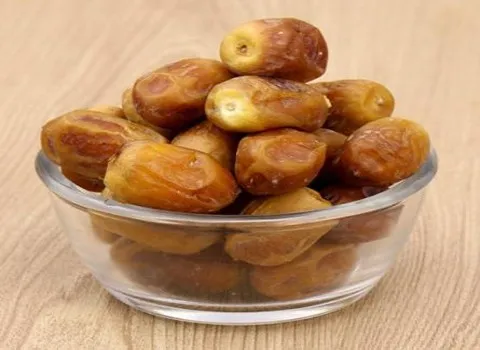 خرید و فروش خرما مضافتی زرد با شرایط فوق العاده 5