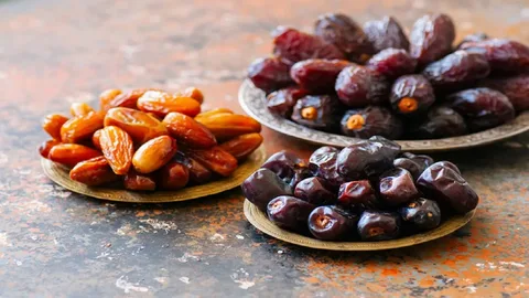 قیمت خرید خرما مضافتی صادراتی بم با فروش عمد 4