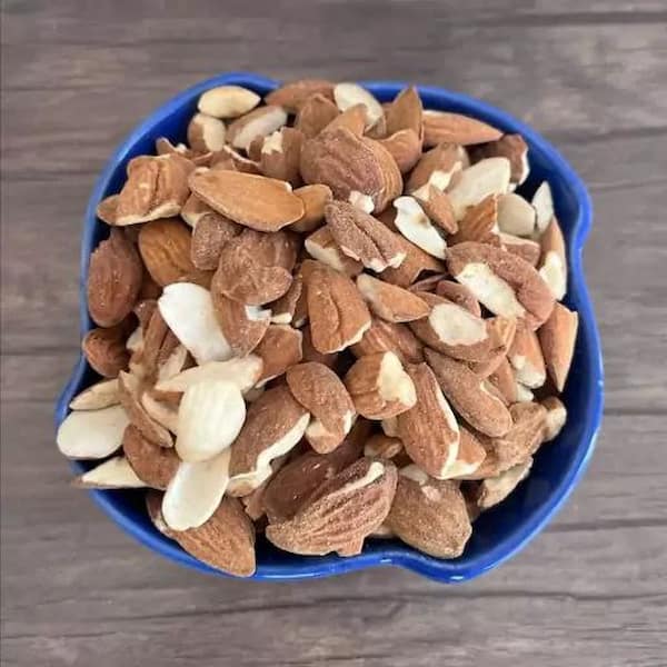 خرید و فروش مغز بادام شکسته با شرایط فوق العاده