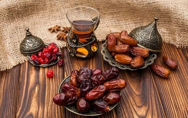 خرید و فروش خرما خشک کبکاب با شرایط فوق العاده 3