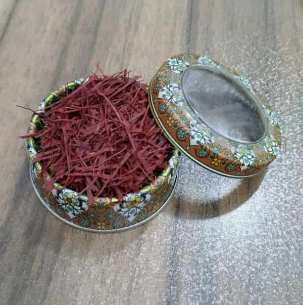 زعفران صادقی نیشابور انتخاب اصیل برای غذا های ایرانی 2