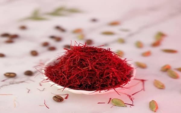 زعفران نگین سنتی خشک با رنگ‌ دهی فوق‌ العاده 3