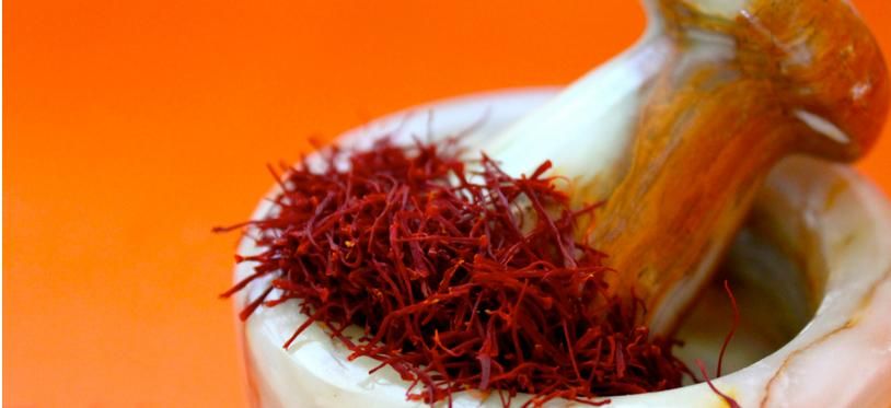 قیمت خرید زعفران نیم گرمی با فروش ویژه 6