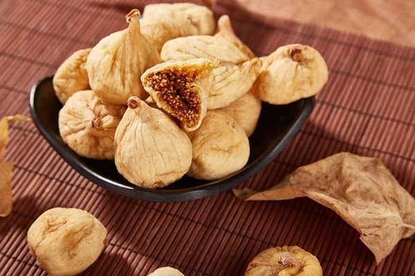 انجیر خشک و مرغوب