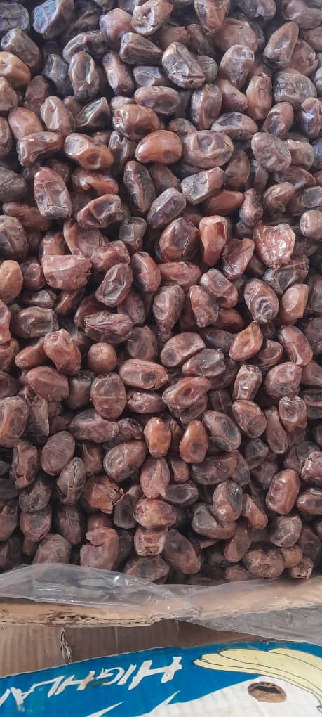قیمت خرما زاهدی 3