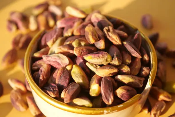 خرید و فروش پسته اکبری فوق اعلا با شرایط فوق العاده