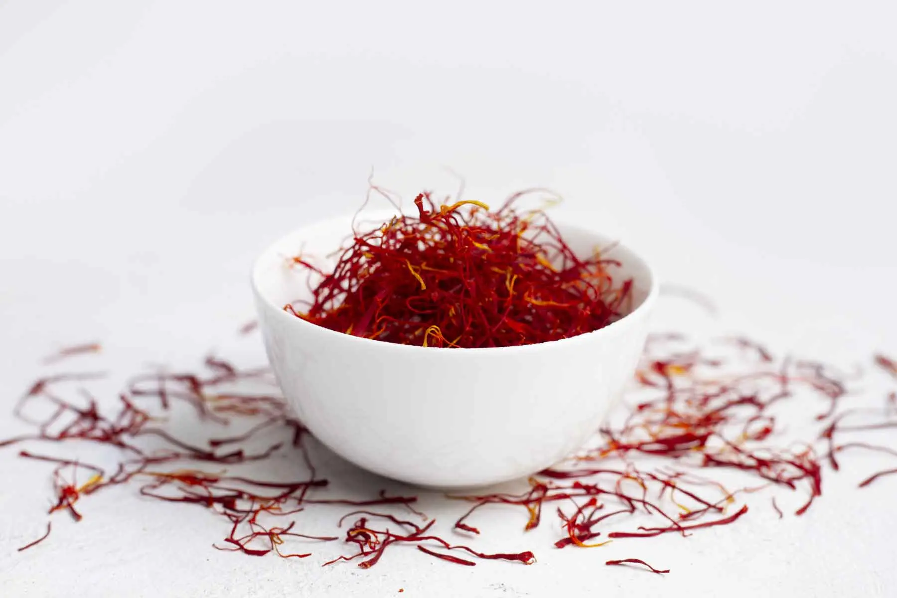 زعفران نگین سنتی اصل قائنات مستقیم از کشاورز 2