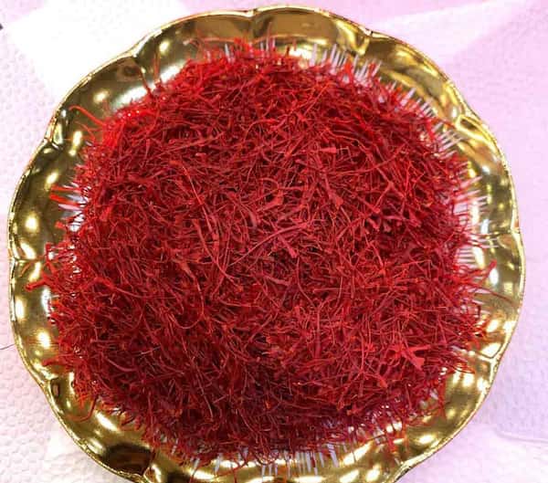 زعفران اصل ایرانی با عطر نافذ 4