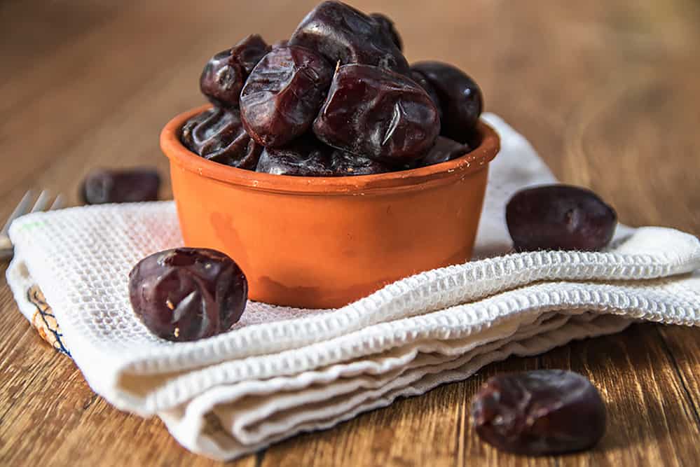 خرید خرما مضافتی عمده + قیمت عالی باکیفیت