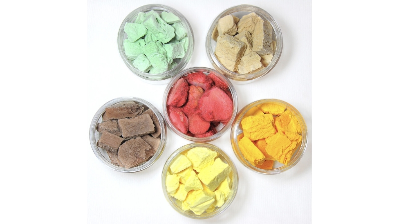 بستنی خشک وانیل توت فرنگی با طعم خالص و مزه ای پایدار 2