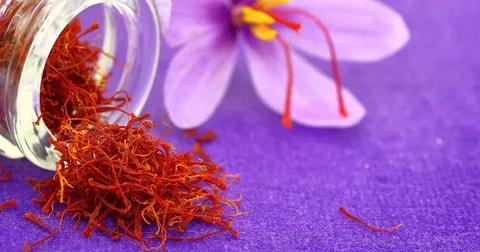 قیمت خرید زعفران سرگل فله عمده به صرفه و ارزان 5
