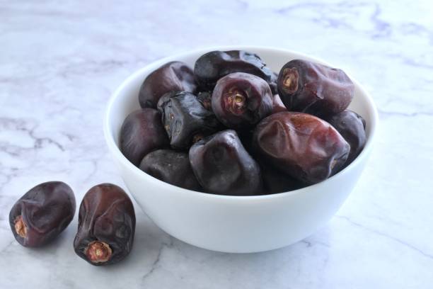 خرید عمده انواع الو بخارا شوقان خشک با قیمت ویژه 3