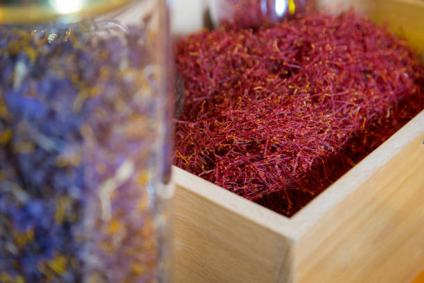 زعفران نگین اصل کاملا طبیعی و ارگانیک