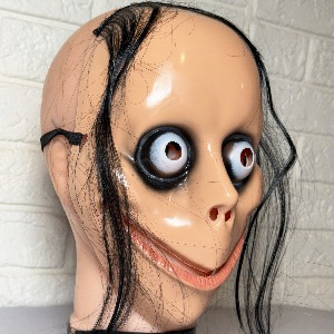 عروسک مومو شخصیت ترسناک دوست‌ داشتنی سایز کوچک 2