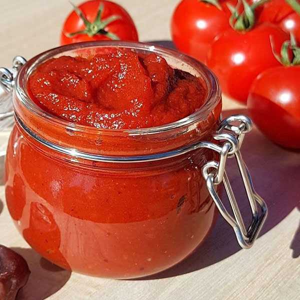 رب گوجه فرنگی غلیظ تهیه شده از بهترین گوجه فرنگی ها