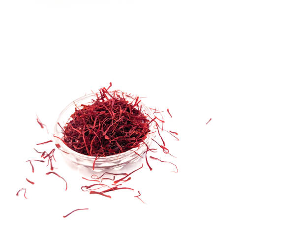 زعفران درجه یک صادراتی با کیفیتی ماندگار و عطری دلنشین 4