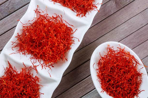 زعفران خراسان رضوی با عطر اصیل و رنگی ماندگار 4