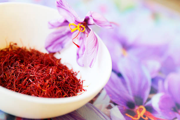 زعفران نگین اعلا خالص با رنگ دهی بالا و کیفیت ویژه