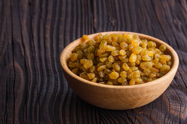 کشمش پلویی مجلسی مناسب تزئین و تهیه غذا های خاص