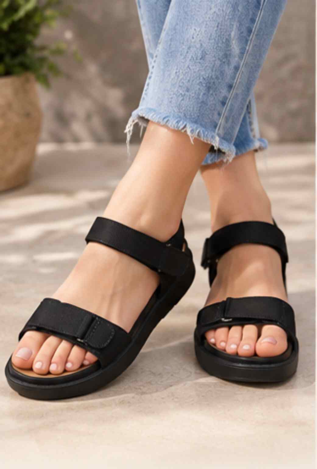 صندل طبی چسبی زنانه + فروش ویژه