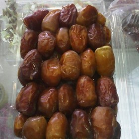 خرما کبکاب زرد خوش خوراک با شیره طبیعی فراوان
