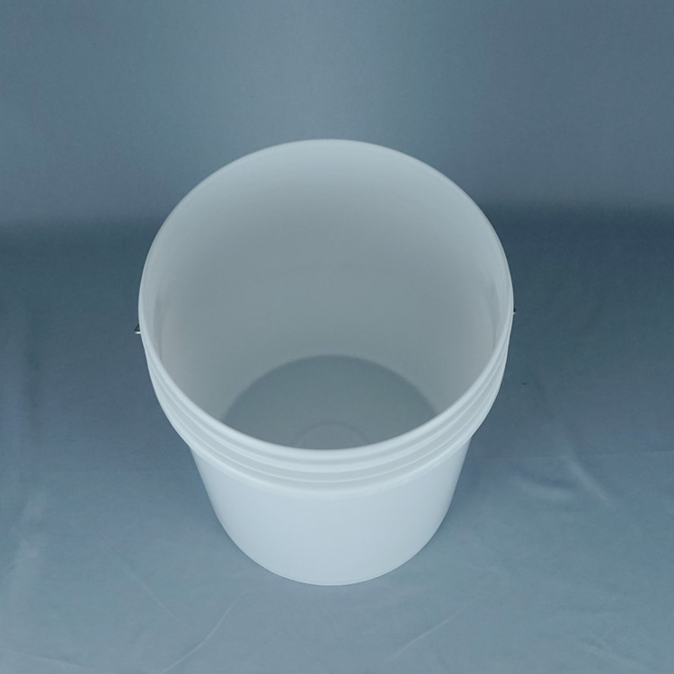 قیمت عمده سطل پلاستیکی ۱۱ لیتری ساده 4