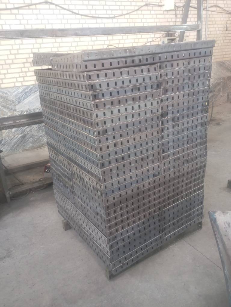 جک و قالب ساختمانی فلزی 2