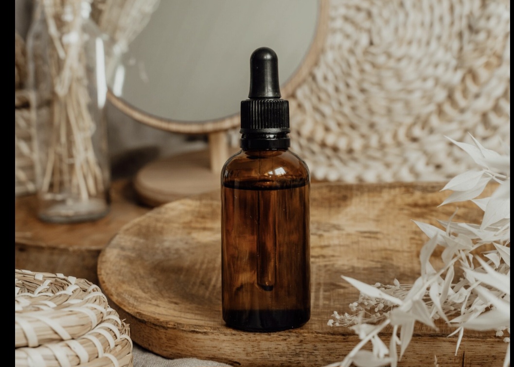 بطری قطره چکان شیشه ای قهوه‌ای دارویی روغن آرادمِد