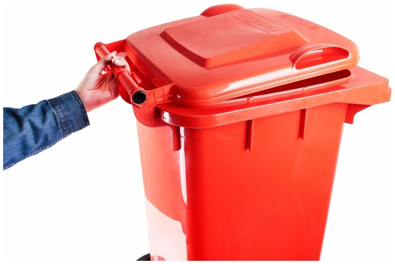 قیمت عمده سطل زباله ۱۲۰ لیتری پلاستیکی چرخ دار پدال دار 2