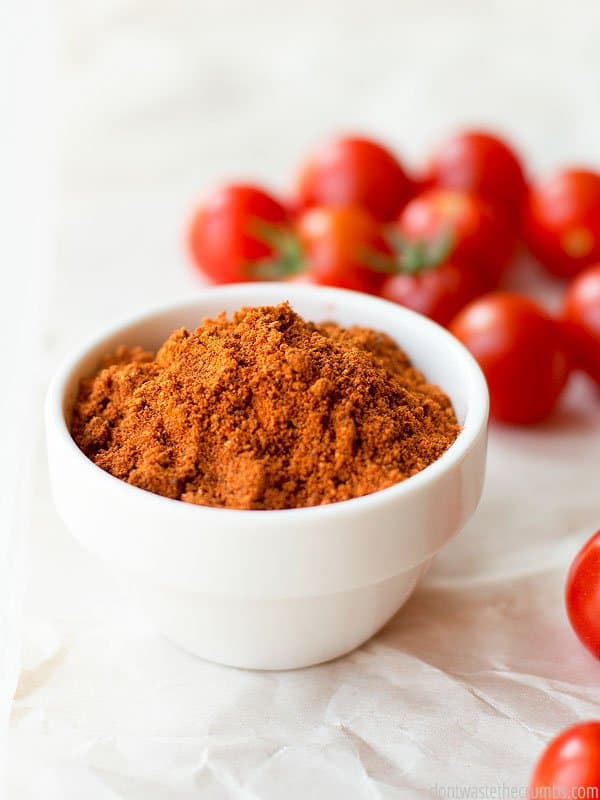 پودر گوجه خانگی خوش عطر با طعم طبیعی و دلچسب