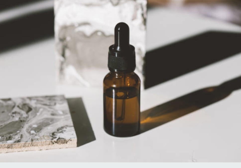 بطری قطره چکان دارویی روغن شیشه ای آرادمِد