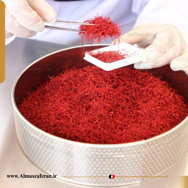 زعفران سوپرنگین طعم و عطر درجه یک | ارسال فوری 2